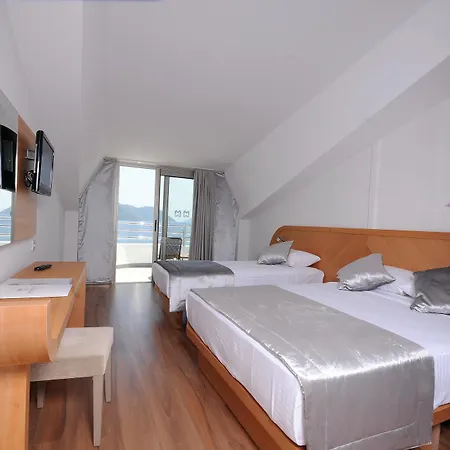 Hotel Marbella 4*